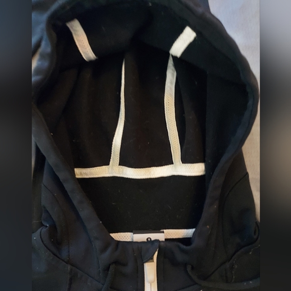 Big Boys Small. Nike Therma Elite Fit Hoodie. Black/Gray - Picture 8 of 8